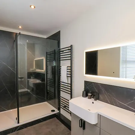 The Salisbury Apartamento